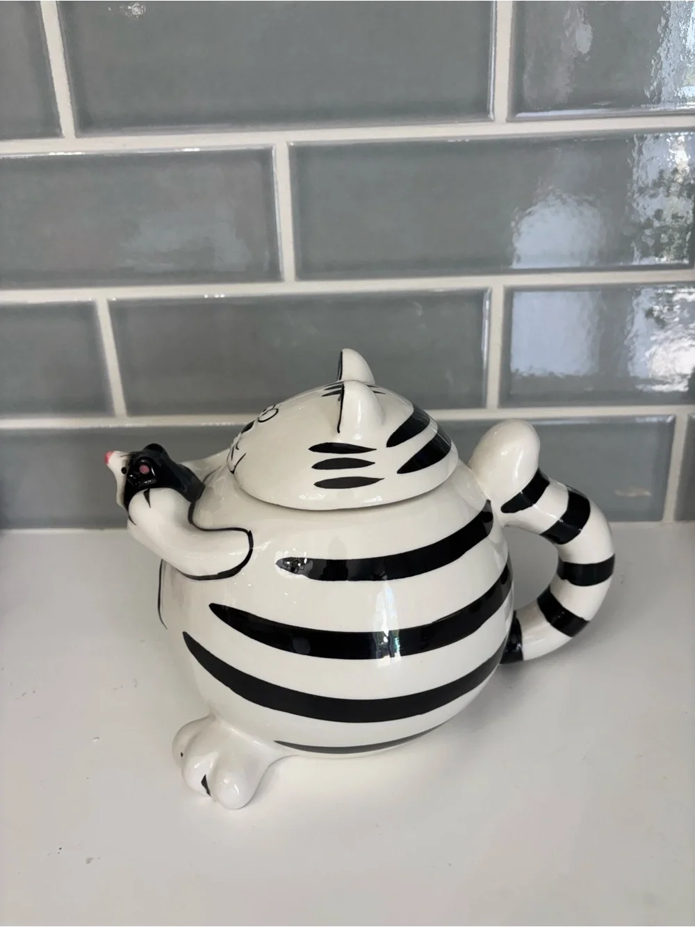 Pier 1 Imports Fat Cat Teapot